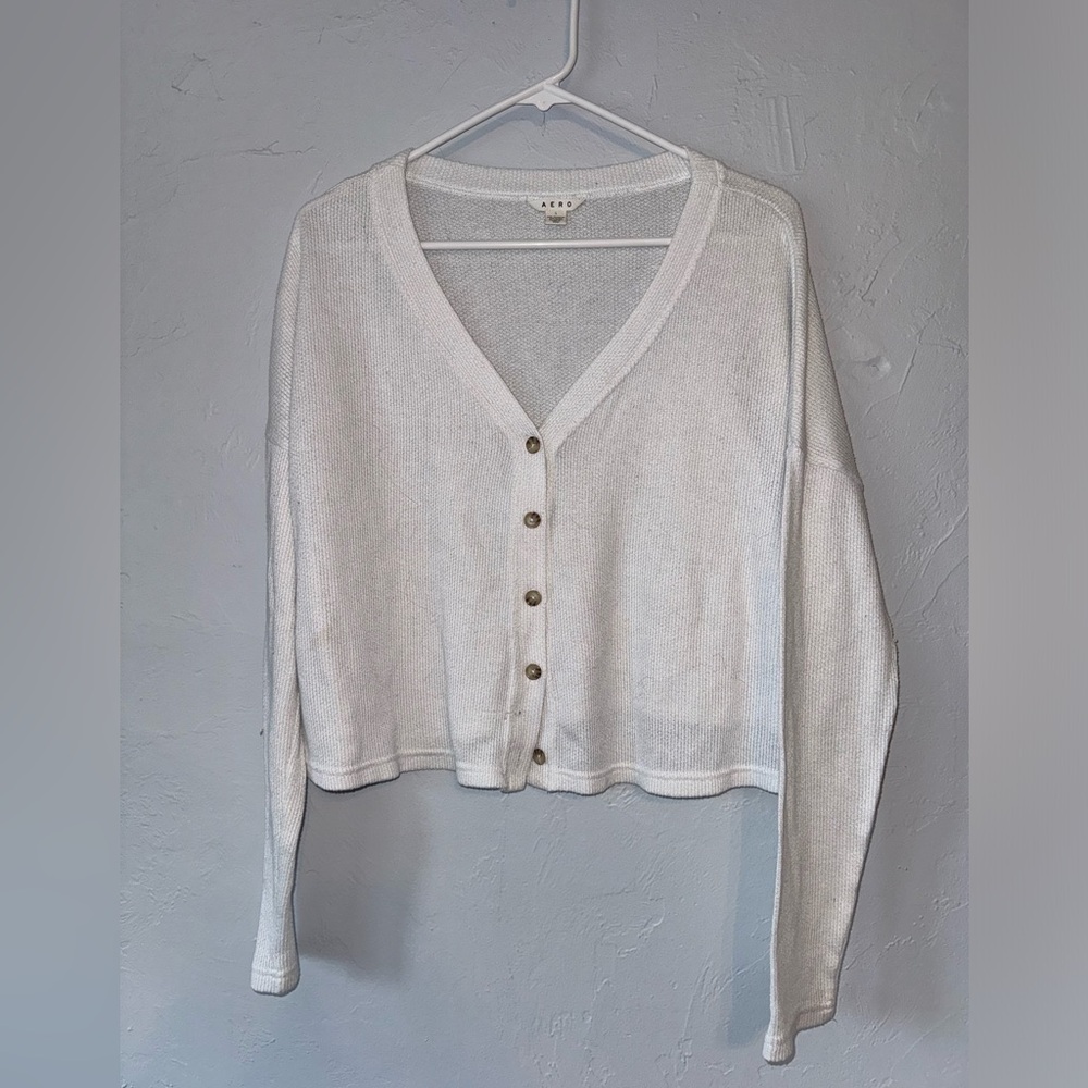 AERO Women's Large VERY LIGHT Sweater with Buttons